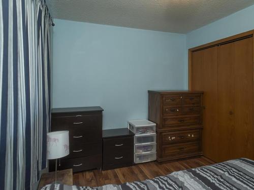 5566 Mapleward Road, Thunder Bay, ON - Indoor Photo Showing Bedroom