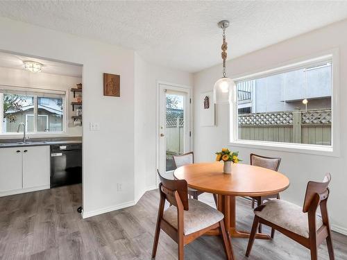 3255 Gilana Pl, Duncan, BC - Indoor Photo Showing Dining Room