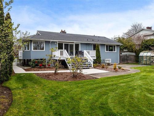 3371 Woodburn Ave, Oak Bay, BC 