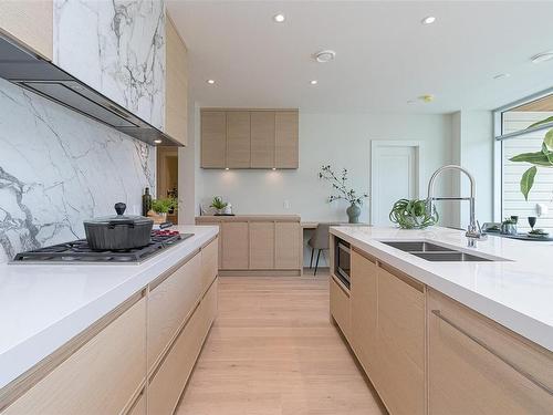 307-1916 Oak Bay Ave, Victoria, BC - Indoor Photo Showing Kitchen With Double Sink