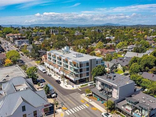 307-1916 Oak Bay Ave, Victoria, BC - Outdoor With View