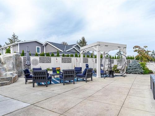 3455 Cambridge Rd, Nanoose Bay, BC 