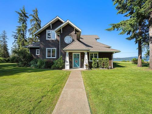 505 Arbutus Bay Rd, Fanny Bay, BC 