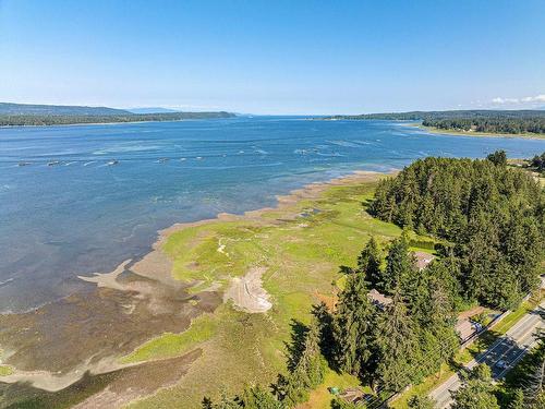 505 Arbutus Bay Rd, Fanny Bay, BC 