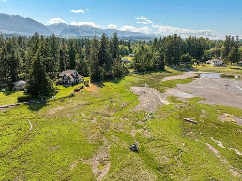 505 Arbutus Bay Rd, Fanny Bay, BC 