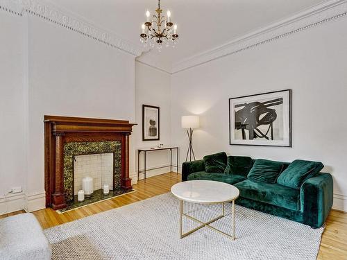 Salon - 1-4219 Boul. De Maisonneuve O., Westmount, QC - Indoor Photo Showing Living Room With Fireplace