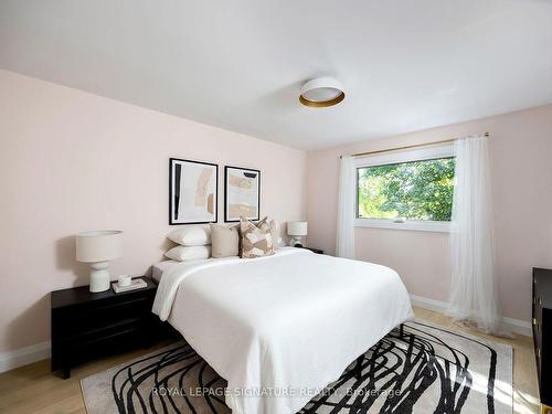 1178 Montrose Abbey Dr, Oakville, ON - Indoor Photo Showing Bedroom