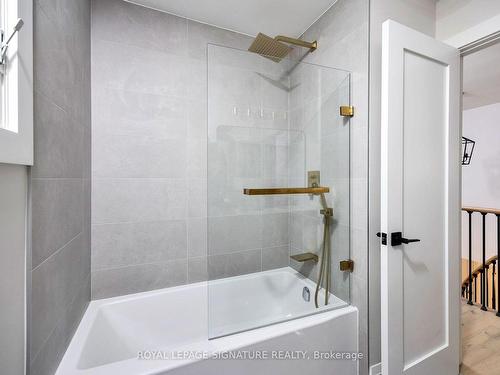 1178 Montrose Abbey Dr, Oakville, ON - Indoor Photo Showing Bathroom