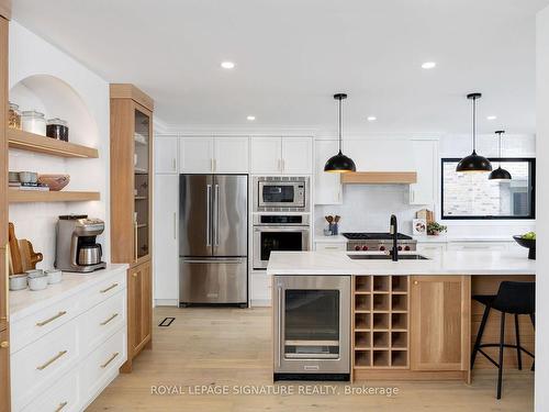 1178 Montrose Abbey Dr, Oakville, ON - Indoor Photo Showing Kitchen With Upgraded Kitchen