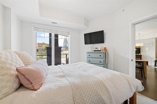 107-3645 Carrington Road, West Kelowna, BC - Indoor Photo Showing Bedroom