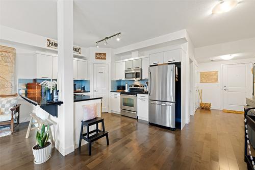 107-3645 Carrington Road, West Kelowna, BC - Indoor Photo Showing Kitchen With Stainless Steel Kitchen