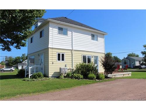 34 Riverside Dr, Shediac, NB 