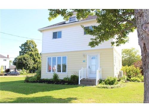 34 Riverside Dr, Shediac, NB 