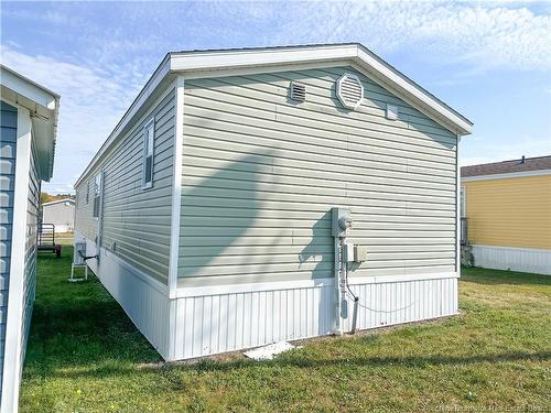 14 Ivory Crt, Woodstock, NB 