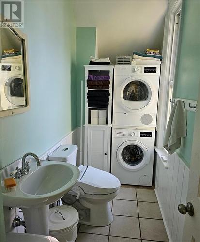 71 High Street, Carleton Place, ON - Indoor Photo Showing Laundry Room