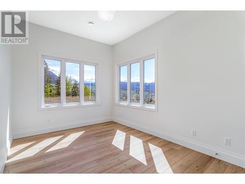 1561 Fairwood Lane, Kelowna, BC - Indoor Photo Showing Other Room