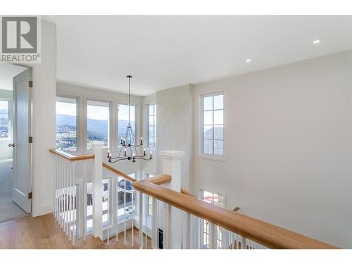 1561 Fairwood Lane, Kelowna, BC - Indoor Photo Showing Other Room