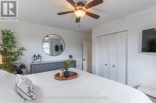 1479 Westbrook Drive, Peterborough (Monaghan), ON - Indoor Photo Showing Bedroom