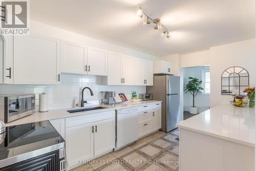 1479 Westbrook Drive, Peterborough (Monaghan), ON - Indoor Photo Showing Kitchen