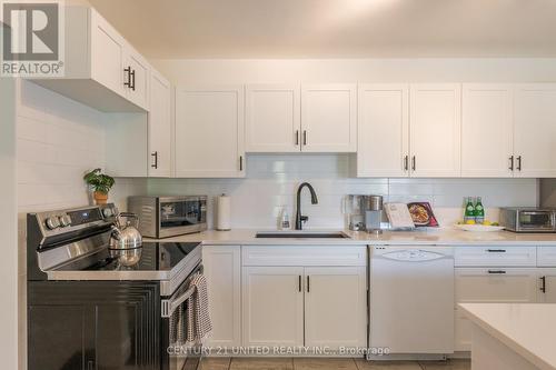 1479 Westbrook Drive, Peterborough (Monaghan), ON - Indoor Photo Showing Kitchen