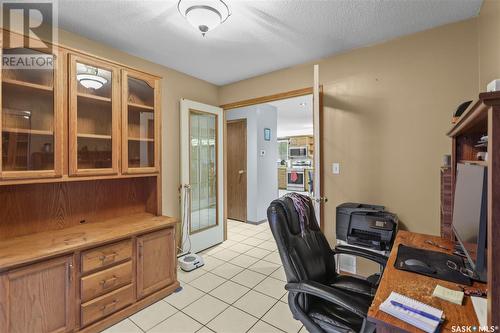 6307 1St Avenue N, Regina, SK - Indoor Photo Showing Office