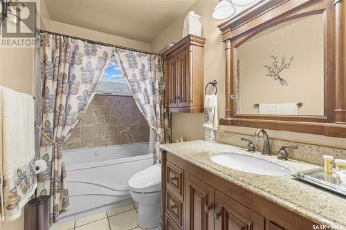 6307 1St Avenue N, Regina, SK - Indoor Photo Showing Bathroom