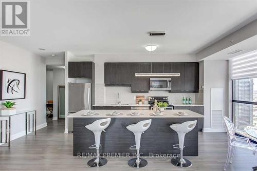 2807 - 2910 Highway 7, Vaughan, ON - Indoor Photo Showing Kitchen With Stainless Steel Kitchen