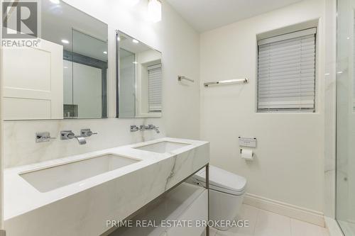 6498 Talbot Trail, Chatham-Kent (Raleigh), ON - Indoor Photo Showing Bathroom