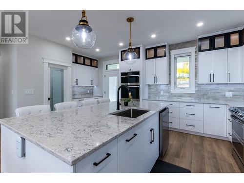 4134 University Heights Drive, Prince George, BC - Indoor Photo Showing Kitchen With Upgraded Kitchen