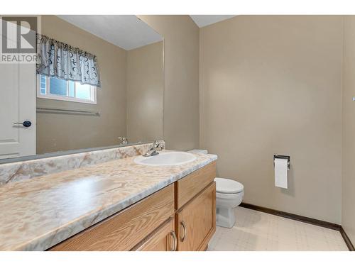 3713 Doknick Place, Prince George, BC - Indoor Photo Showing Bathroom