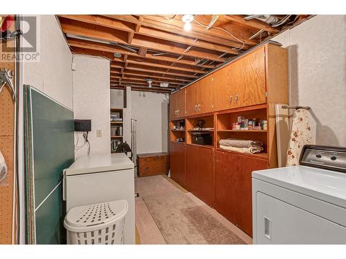 3713 Doknick Place, Prince George, BC - Indoor Photo Showing Laundry Room