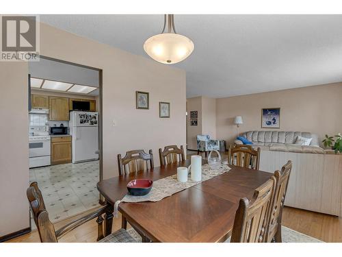 3713 Doknick Place, Prince George, BC - Indoor Photo Showing Dining Room