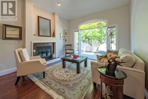 3971 Gallaghers Circle Lot# 44, Kelowna, BC - Indoor Photo Showing Living Room With Fireplace