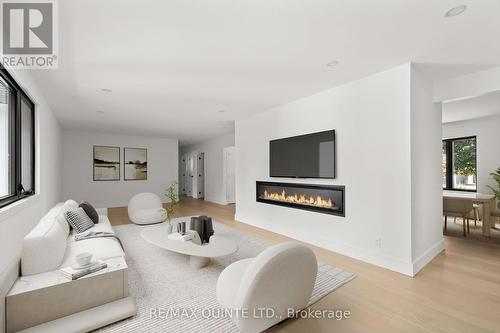 71 Maitland Drive, Belleville, ON - Indoor Photo Showing Living Room With Fireplace