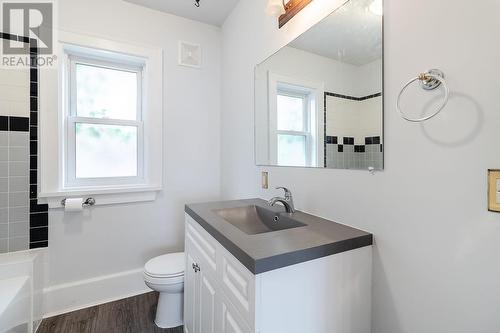 161 Pim St, Sault Ste. Marie, ON - Indoor Photo Showing Bathroom