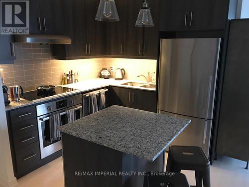 908 - 1 The Esplanade Street, Toronto, ON - Indoor Photo Showing Kitchen With Upgraded Kitchen