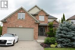 862 CREEKSIDE Drive  Waterloo, ON N2V 2S7