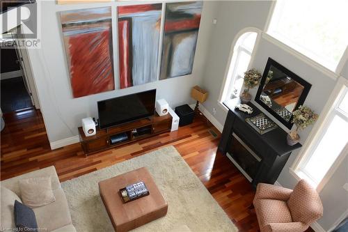 862 Creekside Drive, Waterloo, ON - Indoor Photo Showing Living Room With Fireplace