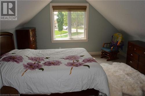 862 Creekside Drive, Waterloo, ON - Indoor Photo Showing Bedroom