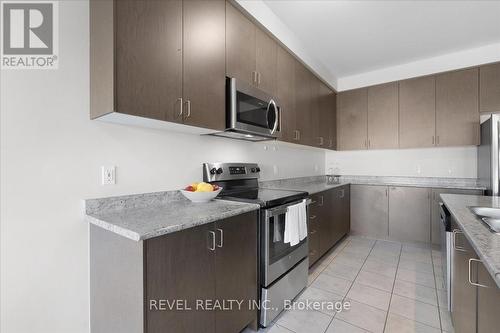 4002 Fracchioni Drive, Lincoln, ON - Indoor Photo Showing Kitchen With Upgraded Kitchen