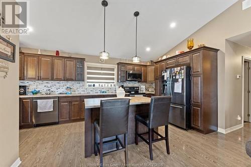 67 Malden Hill Drive, Amherstburg, ON - Indoor Photo Showing Kitchen With Upgraded Kitchen