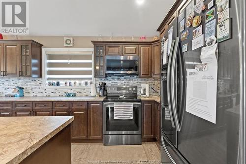 67 Malden Hill Drive, Amherstburg, ON - Indoor Photo Showing Kitchen