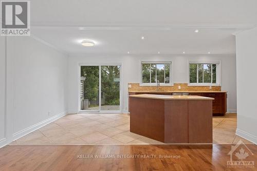 52 Pritchard Drive, Ottawa, ON - Indoor Photo Showing Kitchen