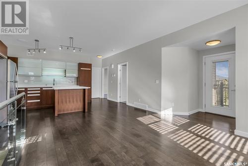 122 2315 Mcclocklin Road, Saskatoon, SK - Indoor Photo Showing Kitchen