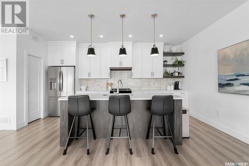 904 Feheregyhazi Boulevard, Saskatoon, SK - Indoor Photo Showing Kitchen With Upgraded Kitchen