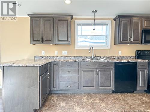 14 Ivory Court, Woodstock, NB - Indoor Photo Showing Kitchen