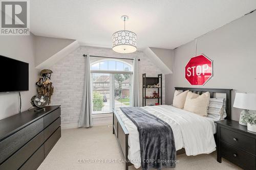 886 Foxcreek Road, London, ON - Indoor Photo Showing Bedroom