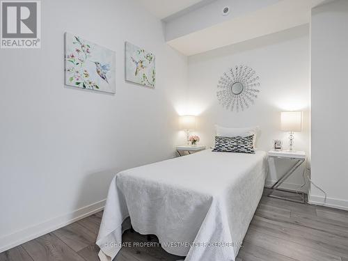 13 - 266 Finch Avenue E, Toronto, ON - Indoor Photo Showing Bedroom