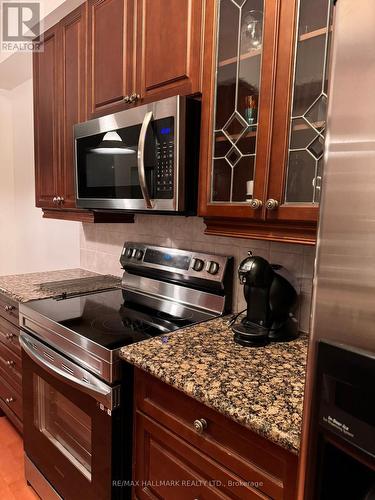 2427 - 80 Harrison Garden Boulevard, Toronto, ON - Indoor Photo Showing Kitchen