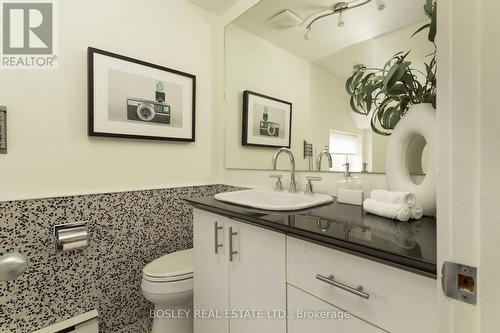 210 - 99 Coleman Avenue, Toronto, ON - Indoor Photo Showing Bathroom